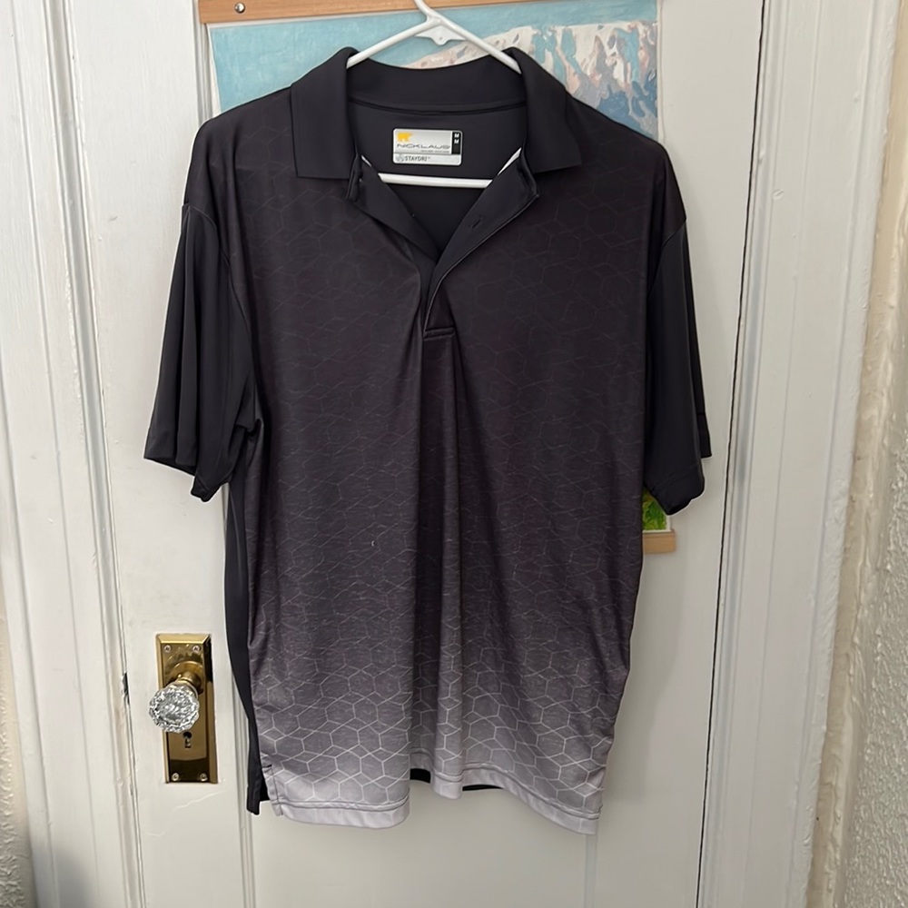 Men’s collared shirt